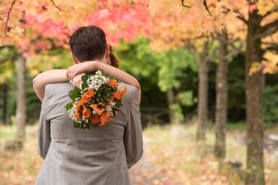 mariage-bouquet-orange-parc-heron-automne_w