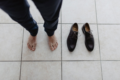 mariage-preparatifs-chaussures-pieds-etables-aunelle_w